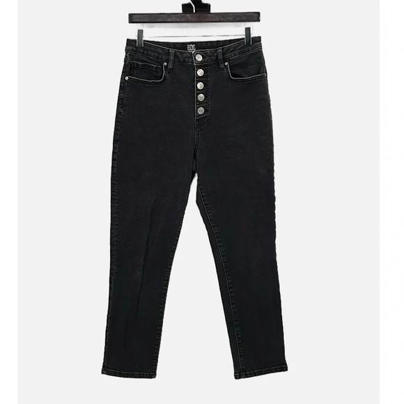 BDG Girlfriend High Rise Cropped Jeans in Washed Black - Size 31 - Picture 2 of 8